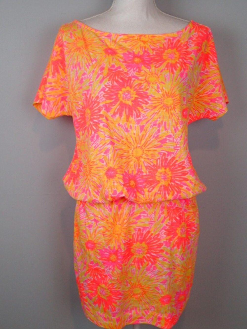 REDUCED🎈NWOT LILLY PULITZER s CARMINE Dress
Cover Up Resort Sun kissed Size